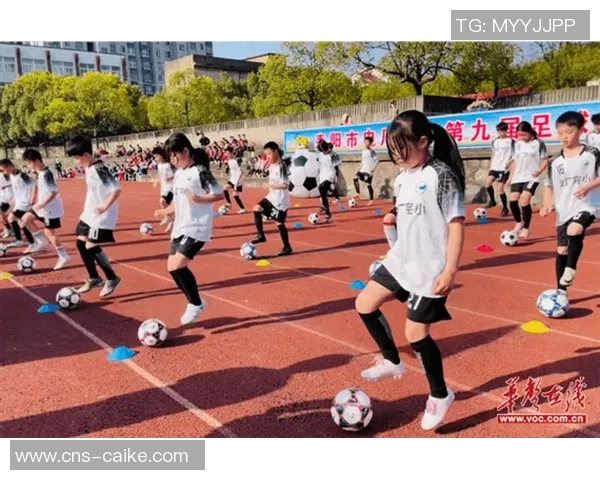 小学足球队的成长之路培养团队精神与运动能力的完美结合